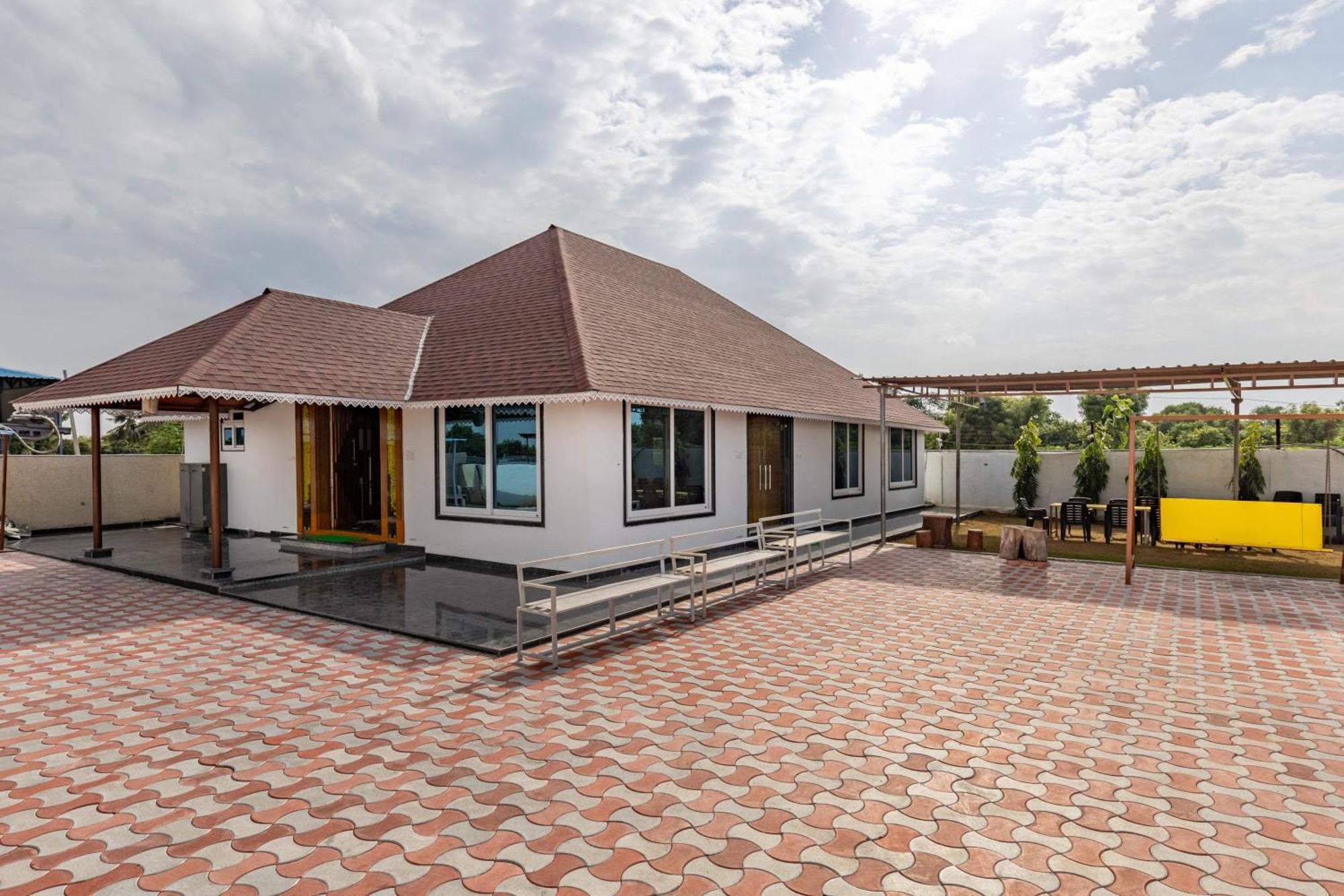 Aqua Lagoon Villa By Secret Turtle Pvt Pool Private Lawn Secunderabad Екстер'єр фото